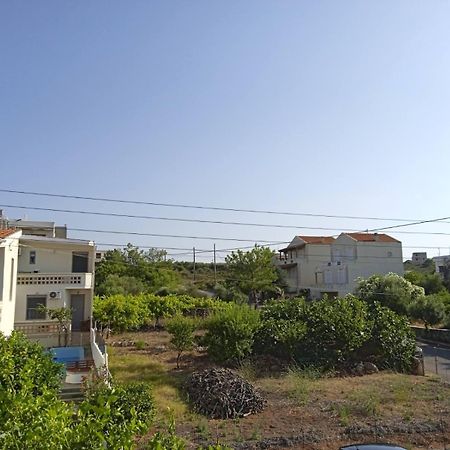 Phoeve Apt-Lovely 1-Br Rental Near The Beach Kalathas Eksteriør billede