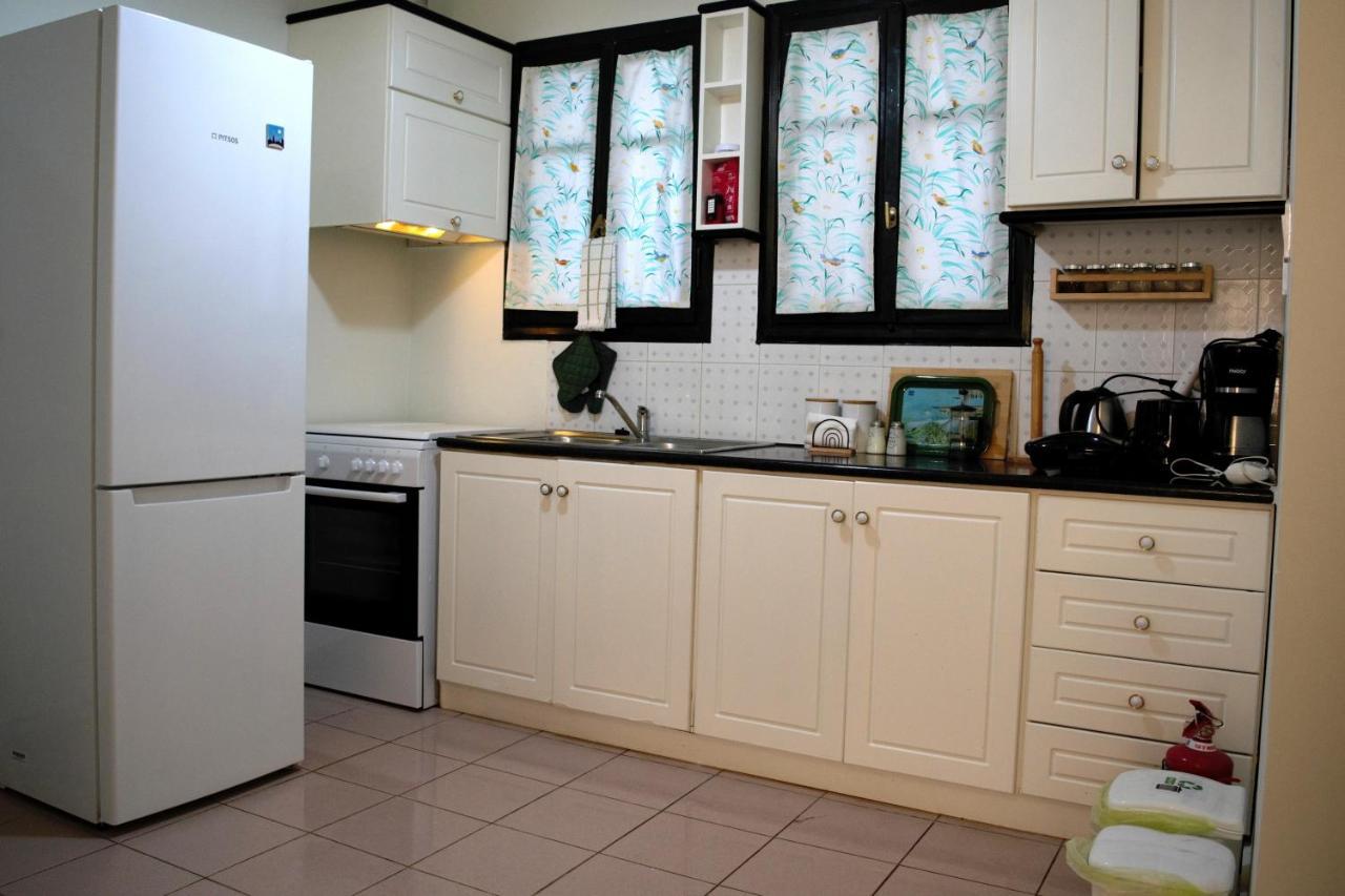 Phoeve Apt-Lovely 1-Br Rental Near The Beach Kalathas Eksteriør billede