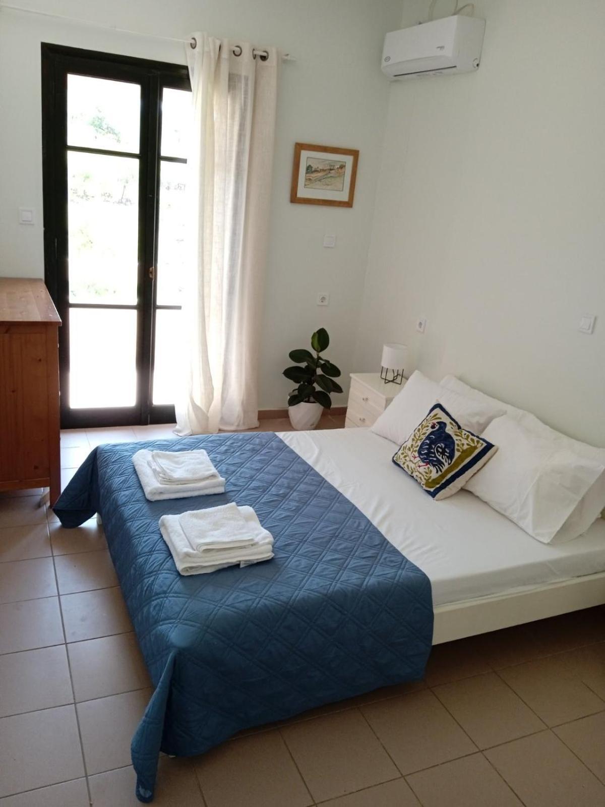 Phoeve Apt-Lovely 1-Br Rental Near The Beach Kalathas Eksteriør billede