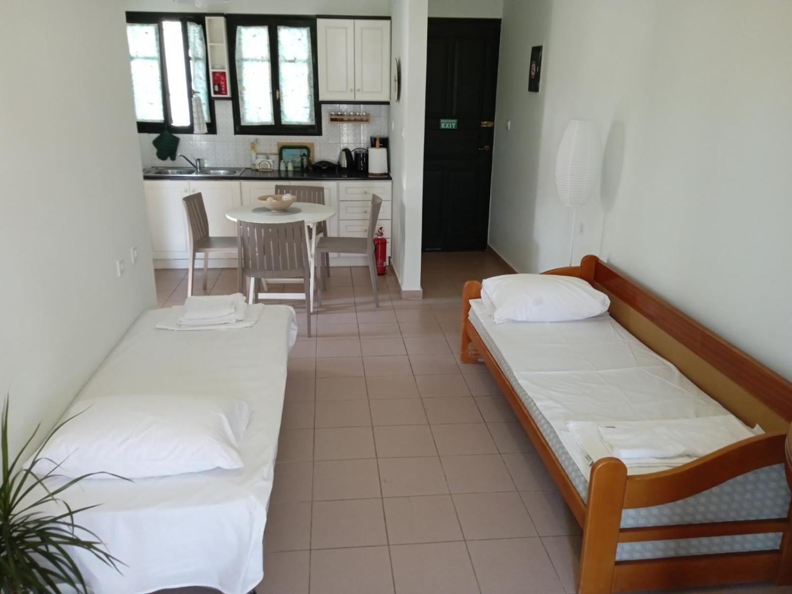 Phoeve Apt-Lovely 1-Br Rental Near The Beach Kalathas Eksteriør billede
